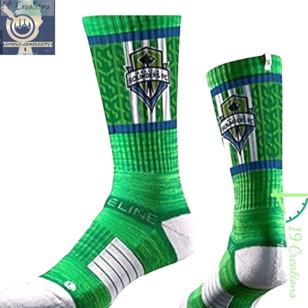 (NWT) Strideline crew height socks -M/L (Soccer)